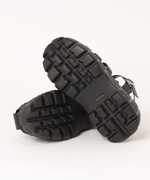 Mafmof(マフモフ)の「Mafmof(マフモフ)8cm厚底プラットフォームグルカサンダル(サンダル・レディース・ブラック/ホワイト・LL/M/L/S)」の22枚目の写真