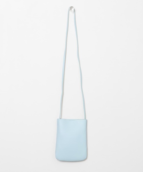 ITEMS URBANRESEARCH(アイテムズ アーバンリサーチ)の「フェイクレザーショルダーバッグ(ショルダーバッグ・レディース・アイボリー/ブラック/ブルー/シルバー・-)」の21枚目の写真