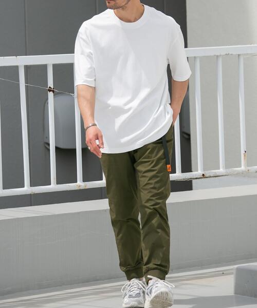 URBAN RESEARCH ROSSO MEN（アーバンリサーチロッソメン）の「『XLサイズあり』『UR TECH』防汚加工 リラックスクルーネックTシャツ（Tシャツ/カットソー・メンズ・ネイビー/ホワイト/ブラック/グレー・SMALL/MEDIUM/LARGE/X-LARGE）」の8枚目の写真