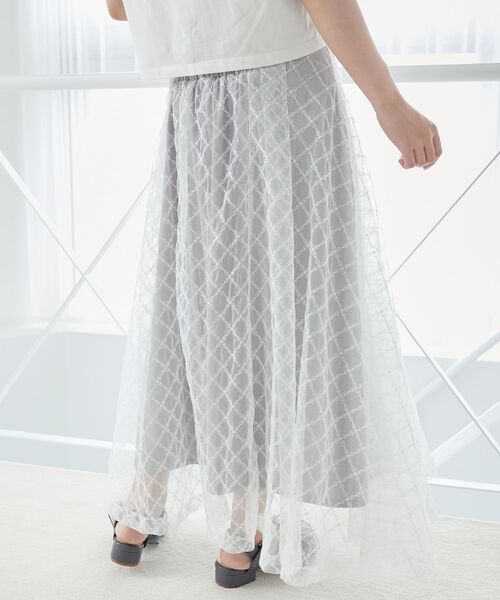 MAJESTIC LEGON(マジェスティックレゴン)の「タックフレアスカート(スカート・レディース・ブラック/ホワイト系その他/アイボリー/ブラック系その他/グレー系その他・MEDIUM/SMALL/X-SMALL)」の10枚目の写真