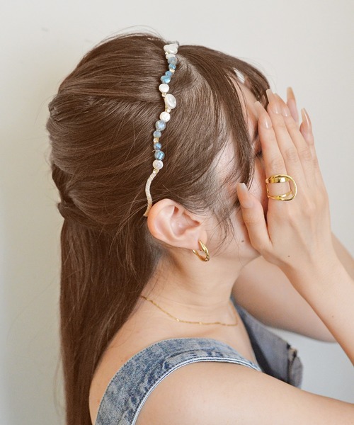 styiro（スタイロ）の「コインパールビジューカチューシャ（カチューシャ・レディース・ブルー/ピンク/ブラック・FREE）」の6枚目の写真