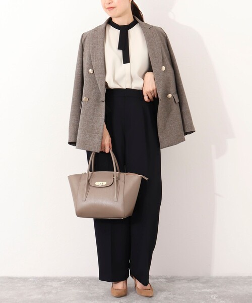 NOLLEY’S（ノーリーズ）の「スクエアトートバッグ（ショルダーバッグ・レディース・モカ/ブラック・FREE）」の3枚目の写真