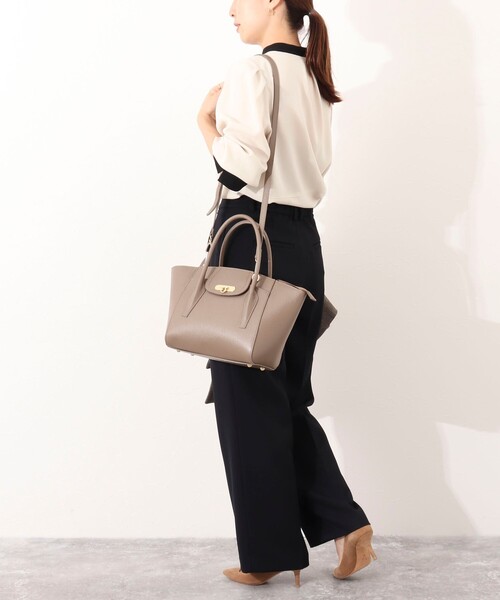 NOLLEY’S（ノーリーズ）の「スクエアトートバッグ（ショルダーバッグ・レディース・モカ/ブラック・FREE）」の9枚目の写真