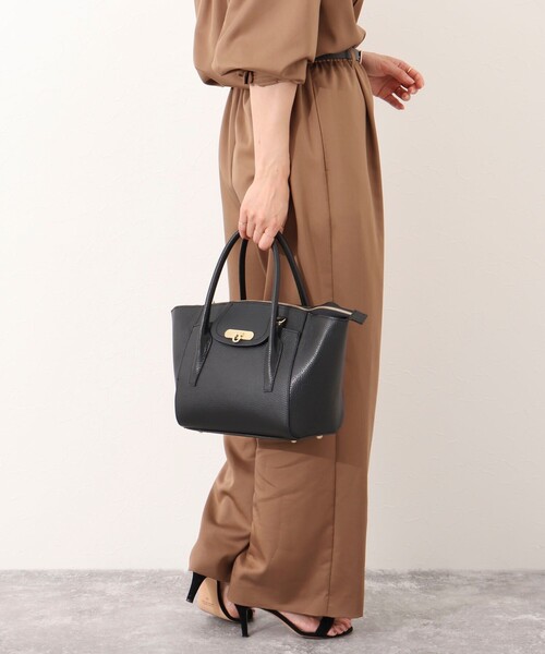 NOLLEY’S（ノーリーズ）の「スクエアトートバッグ（ショルダーバッグ・レディース・モカ/ブラック・FREE）」の14枚目の写真