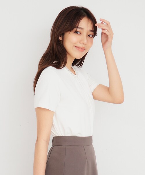 index（インデックス）の「UV ストレッチポンチビジューネック