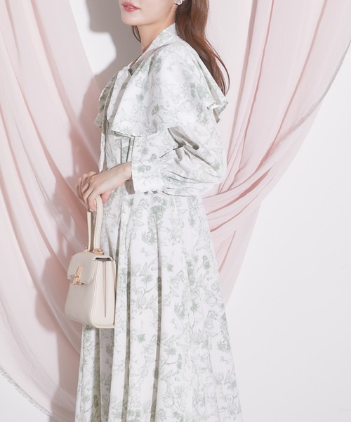 ZOZO限定カラー】2WAYリボンケープ付きフラワープリントワンピース