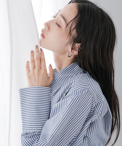 NANO universe（ナノユニバース）の「フープモチーフピアス（ピアス（両耳用）・レディース・シルバー/ゴールド・FREE）」の2枚目の写真