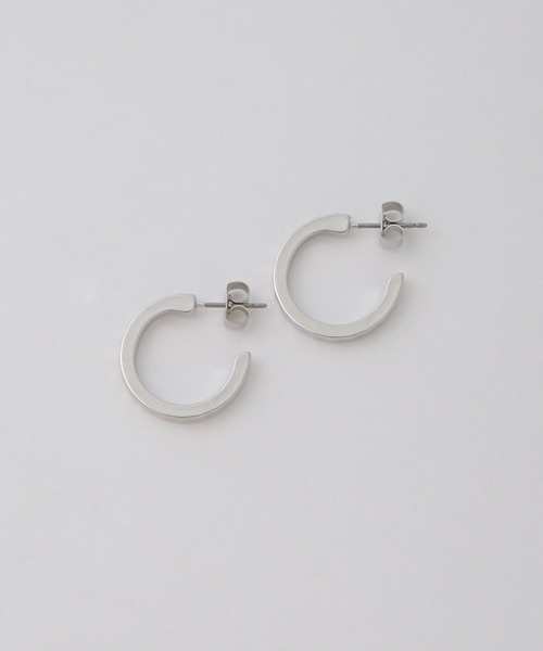 NANO universe（ナノユニバース）の「フープモチーフピアス（ピアス（両耳用）・レディース・シルバー/ゴールド・FREE）」の3枚目の写真