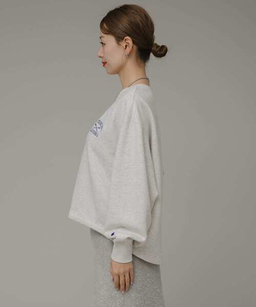 Champion(チャンピオン)の「『別注』Champion×Sonny Label 裏起毛ロゴスウェット(スウェット・レディース・スミクロ/オートミール/ネイビー/グリーン・FREE)」の15枚目の写真