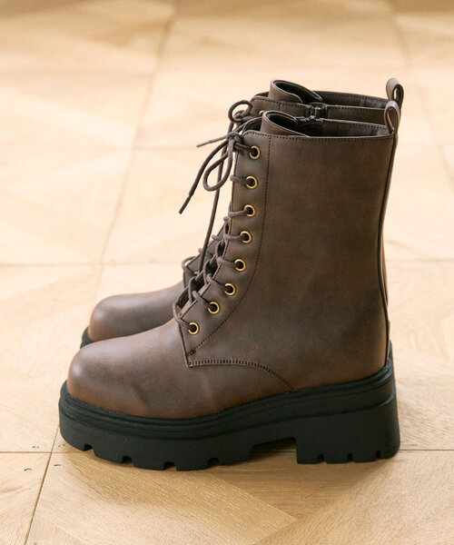 OLIVE des OLIVE（オリーブデオリーブ）の「レースアップショートブーツ（ブーツ・レディース・ブラック/ダークブラウン・SMALL/MEDIUM/LARGE）」の14枚目の写真