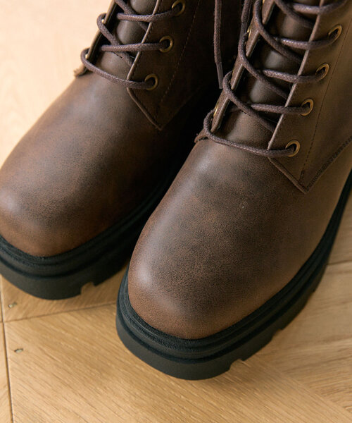 OLIVE des OLIVE（オリーブデオリーブ）の「レースアップショートブーツ（ブーツ・レディース・ブラック/ダークブラウン・SMALL/MEDIUM/LARGE）」の12枚目の写真