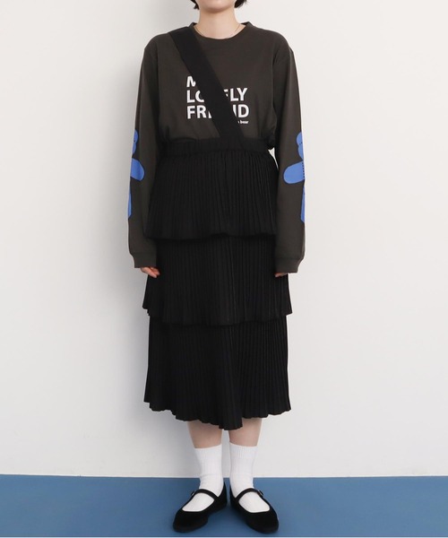 I am I in fact...（アイアムアイインファクト）の「Tiered pleats strap スカート（スカート・レディース・ブラック・FREE）」の19枚目の写真