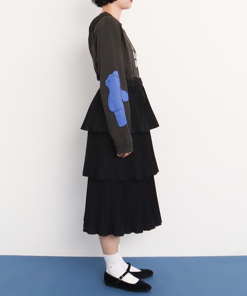 I am I in fact...（アイアムアイインファクト）の「Tiered pleats strap スカート（スカート・レディース・ブラック・FREE）」の20枚目の写真