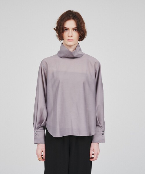 cloenc(クロエンス)の「◆【春セール/通勤/手洗い可】ハイネックシアーブラウス(シャツ/ブラウス・レディース・グレー/ブラック・02)」の2枚目の写真
