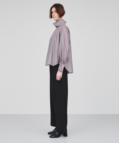 cloenc(クロエンス)の「◆【春セール/通勤/手洗い可】ハイネックシアーブラウス(シャツ/ブラウス・レディース・グレー/ブラック・02)」の4枚目の写真