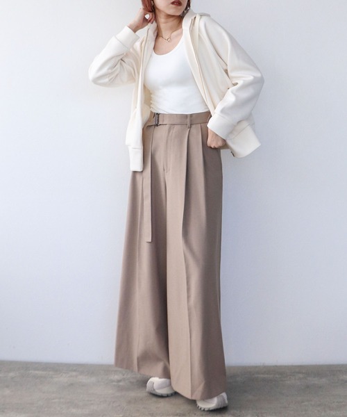 Cepica(セピカ)の「カルゼダンボールパーカー(パーカー・レディース・オフホワイト/ネイビー・FREE)」の12枚目の写真