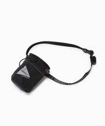 and wander（アンドワンダー）の「and wander/アンドワンダー×Gramicci/グラミチ/ GRAMICCI * and wander padded chalk pouch ナイロンショルダーバッグ（ショルダーバッグ）」