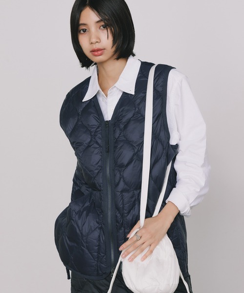 TAION(タイオン)の「TAION/タイオン DRAW STRING DOWN BAG-SMALL 巾着バック(ショルダーバッグ・メンズ・オリーブ/ブラック/タイガーカモ/セージグリーン/ダークグリーン/オフホワイト/ダークブルー/ネイビー/ベージュ/モカ/レオパード/ライトグレー/ライトブラック・ONE SIZE)」の19枚目の写真