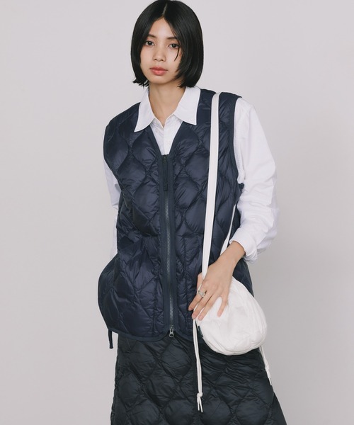 TAION(タイオン)の「TAION/タイオン DRAW STRING DOWN BAG-SMALL 巾着バック(ショルダーバッグ・メンズ・オリーブ/ブラック/タイガーカモ/セージグリーン/ダークグリーン/オフホワイト/ダークブルー/ネイビー/ベージュ/モカ/レオパード/ライトグレー/ライトブラック・ONE SIZE)」の18枚目の写真