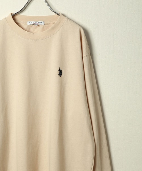 U.S. POLO ASSN.(ユーエスポロアッスン)の「【U.S.POLO ASSN.】 ワンポイント ロゴ刺繍 クルーネック 長袖 Tシャツ / ロンT(Tシャツ/カットソー・レディース・ダークグリーン/バイオレット/アイボリー/ブラック/レッド/オートミール/ネイビー・MEDIUM/X-LARGE/LARGE)」の13枚目の写真