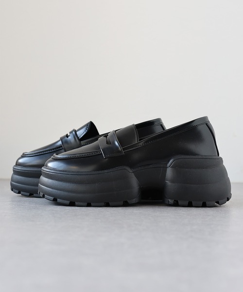 BLUEEAST(ブルーイースト)の「ボリューム厚底ローファー(ローファー・レディース・ブラウン/ブラック・LARGE/MEDIUM)」の12枚目の写真