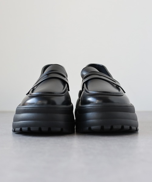 BLUEEAST(ブルーイースト)の「ボリューム厚底ローファー(ローファー・レディース・ブラウン/ブラック・LARGE/MEDIUM)」の14枚目の写真