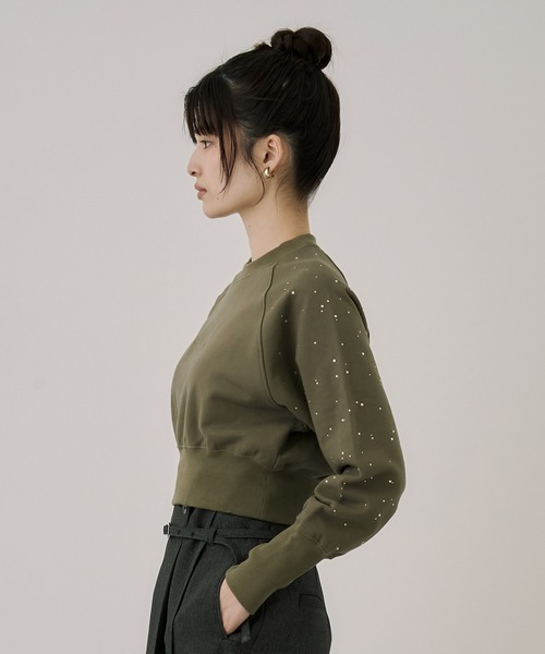 UNITED TOKYO(ユナイテッドトウキョウ)の「ラインストーンショートプルオーバー|ウォッシャブル/春服(スウェット・レディース・ブラック/グリーン・FREE)」の4枚目の写真