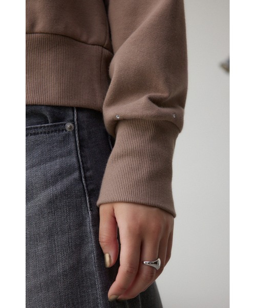 AZUL by moussy（アズールバイマウジー）の「ラインストーンウラケトップス（スウェット・レディース・ブラック/オフホワイト/ダークベージュ・FREE）」の6枚目の写真