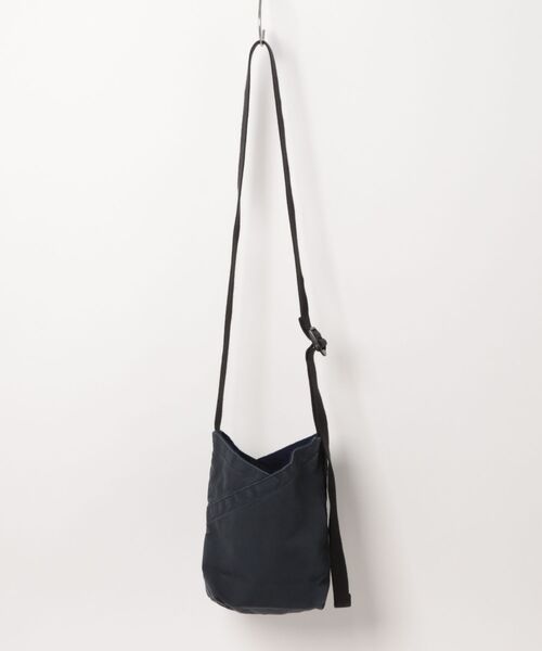 hobo(ホーボー)の「【hobo / ホーボー】AZUMA SHOULDER BAG S LIGHT CANVAS(ショルダーバッグ・メンズ・チャコール/ネイビー/ベージュ・FREE)」の4枚目の写真