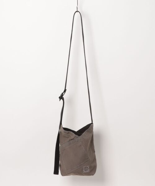 hobo(ホーボー)の「【hobo / ホーボー】AZUMA SHOULDER BAG S LIGHT CANVAS(ショルダーバッグ・メンズ・チャコール/ネイビー/ベージュ・FREE)」の9枚目の写真