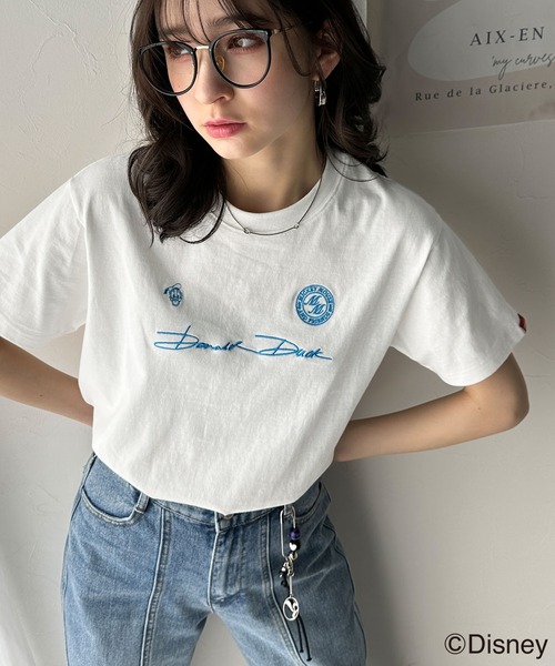 classicalelf(クラシカルエルフ)の「大人女子必見! 綿100%「ディズニー」サイン風刺繍Tシャツ(半袖)(Tシャツ/カットソー・レディース・ブラック系5/ホワイト系1/ホワイト系2/ブラック系2/ブラック系4/ベージュ系1/ホワイト系3/ホワイト系5/ベージュ系3/ベージュ系4/ベージュ系5/ブラック系1/ブラック系3/ホワイト系4/ベージュ系2・LARGE/MEDIUM/SMALL/X-LARGE)」の3枚目の写真