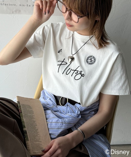 classicalelf(クラシカルエルフ)の「大人女子必見! 綿100%「ディズニー」サイン風刺繍Tシャツ(半袖)(Tシャツ/カットソー・レディース・ブラック系5/ホワイト系1/ホワイト系2/ブラック系2/ブラック系4/ベージュ系1/ホワイト系3/ホワイト系5/ベージュ系3/ベージュ系4/ベージュ系5/ブラック系1/ブラック系3/ホワイト系4/ベージュ系2・LARGE/MEDIUM/SMALL/X-LARGE)」の21枚目の写真