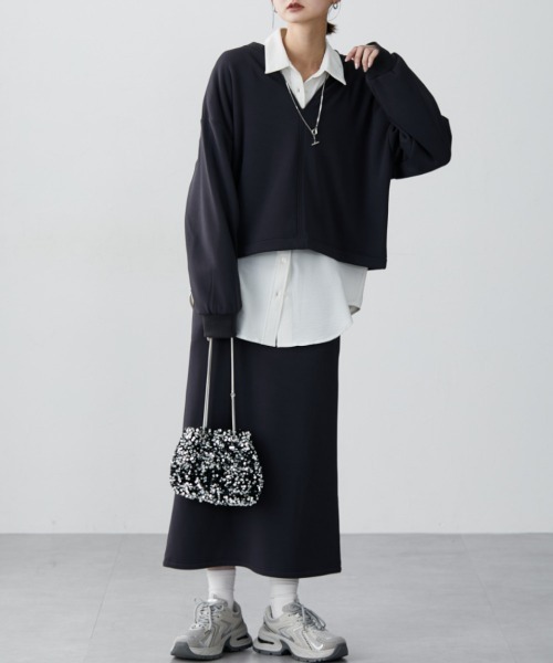 nissen(ニッセン)の「裏シャギー上下セットアップ(キーネックプルオーバー+Iラインスカート)(Tシャツ/カットソー・レディース・グレー/ブラック・S/3L/LL/L/M)」の4枚目の写真