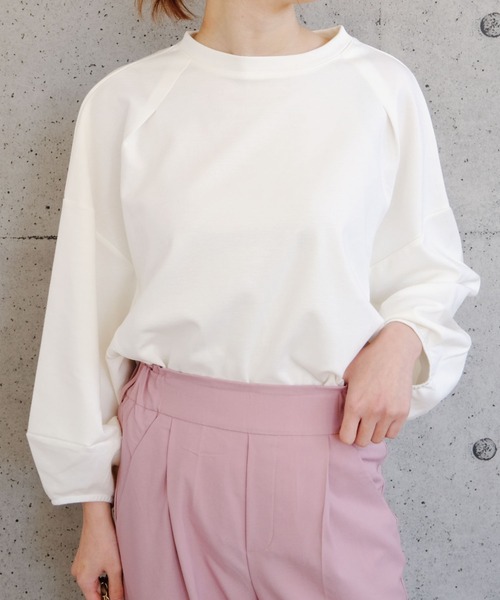 aquagarage（アクアガレージ）の「バルーン袖カットソー（Tシャツ/カットソー・レディース・ブラック/グレー/ネイビー/ホワイト/ライトグリーン・FREE）」の2枚目の写真