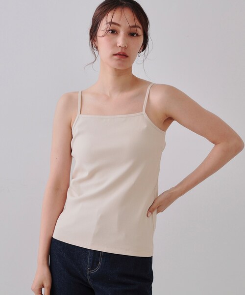 OPAQUE.CLIP(オペークドットクリップ)の「コットンリブキャミソール【洗濯機洗い可】(タンクトップ・レディース・ライトベージュ/オフホワイト/ブラック・36/40/38)」の3枚目の写真