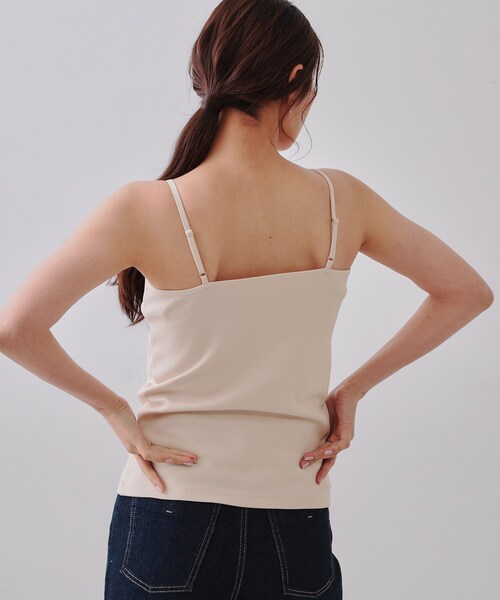 OPAQUE.CLIP(オペークドットクリップ)の「コットンリブキャミソール【洗濯機洗い可】(タンクトップ・レディース・ライトベージュ/オフホワイト/ブラック・36/40/38)」の12枚目の写真