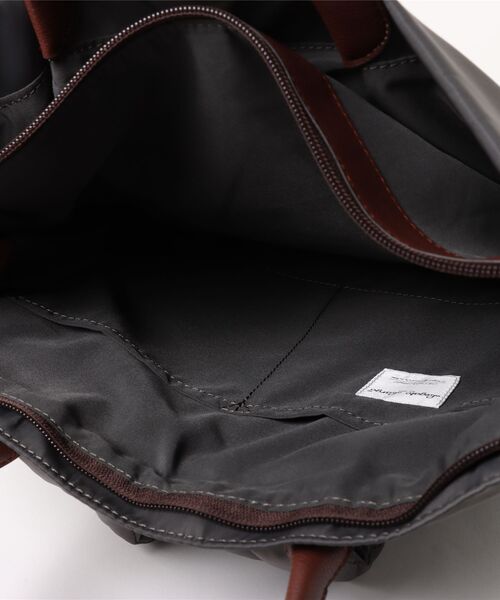 and it_(アンドイット)の「Legato Largo 肩楽撥水ナイロン A4トート型リュック(バックパック/リュック・レディース・ブラック/グレー/ネイビー/ライトブラウン・FREE)」の8枚目の写真