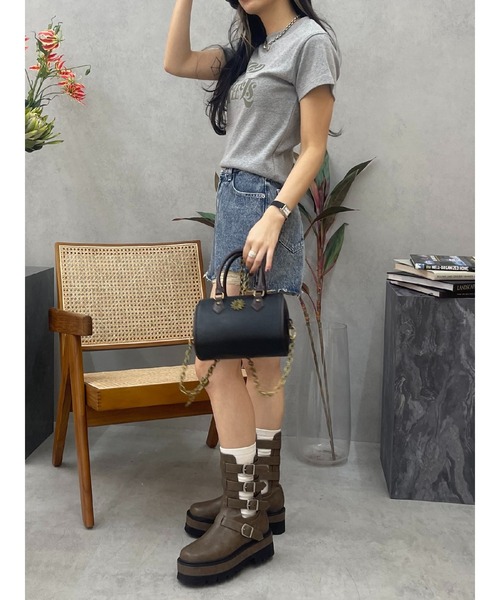 EVRIS（エヴリス）の「ダメージデニムショートパンツ（デニムパンツ・レディース・ベージュ/ブルー/ブラック・SMALL/MEDIUM）」の11枚目の写真