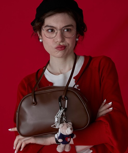 BONLECILL Marche（ボンルシールマルシェ）の「【BONLECILL Marche】《軽量》ロングハンドルスクエアボストンバッグ（ボストンバッグ・レディース・ブラック/レッド/キャメル/アイボリー/グリーン/ワイン/ブラウン系/ベージュ/ブラウン/ベージュ系・FREE）」の3枚目の写真