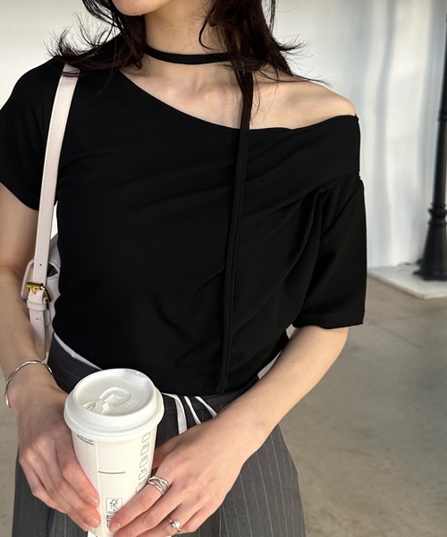 solleim（ソルレム）の「ストラップ付ドレープTシャツ（Tシャツ/カットソー・レディース・ブラック/グレイッシュベージュ/オフホワイト/グレー・M/L）」の19枚目の写真