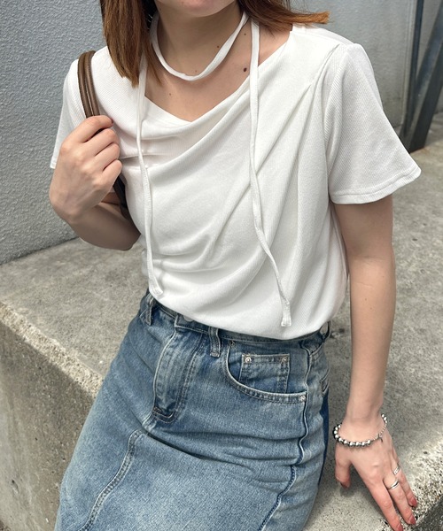 solleim（ソルレム）の「ストラップ付ドレープTシャツ（Tシャツ/カットソー・レディース・ブラック/グレイッシュベージュ/オフホワイト/グレー・M/L）」の22枚目の写真