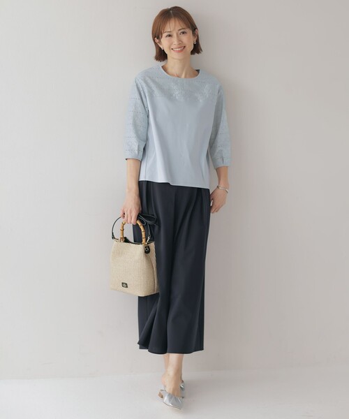 J.PRESS(ジェイプレス)の「【洗える】スムースジャージー 刺繍 カットソー(Tシャツ/カットソー・レディース・ライトグレー系/ライトグリーン系/ホワイト系/ダルブルー系・T15/T13)」の5枚目の写真