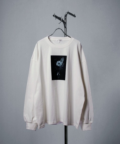 NILWAY（ニルウェイ）の「アソートグラフィック 長袖 ロング Tシャツ ロンT（Tシャツ/カットソー・メンズ・ブラック/ホワイト系/ホワイト系1/ホワイト系2/グレー系2/グレー系/ブラック系2/チャコール/ブラック系/ホワイト/ブラック系1/グレー系1・MEDIUM/LARGE）」の3枚目の写真