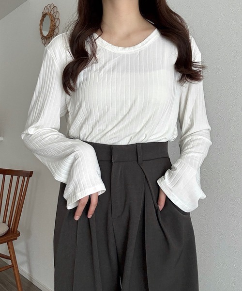 Cham.（チャム）の「ロングスリーブリブトップス（Tシャツ/カットソー・レディース・ベージュ/ブラウン/オフホワイト・F）」の6枚目の写真