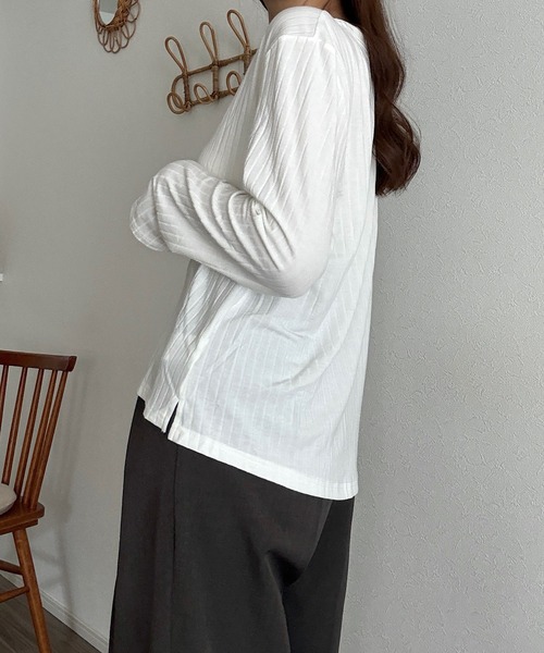 Cham.（チャム）の「ロングスリーブリブトップス（Tシャツ/カットソー・レディース・ベージュ/ブラウン/オフホワイト・F）」の5枚目の写真