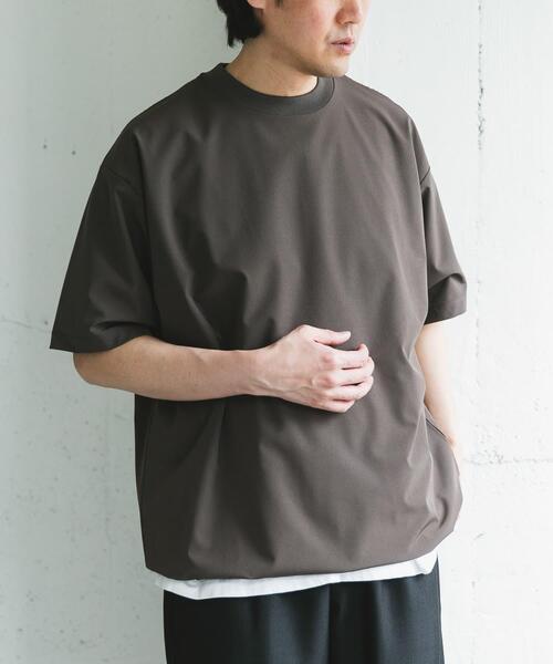 URBAN RESEARCH DOORS(アーバンリサーチドアーズ)の「『吸水速乾/UVカット/防シワ』ダブルクロス ストレッチプルオーバー(Tシャツ/カットソー・メンズ・ブラック/オフホワイト/チャコールグレー/ブラウン・MEDIUM/LARGE)」の12枚目の写真