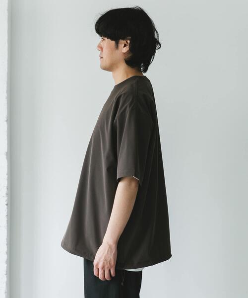 URBAN RESEARCH DOORS(アーバンリサーチドアーズ)の「『吸水速乾/UVカット/防シワ』ダブルクロス ストレッチプルオーバー(Tシャツ/カットソー・メンズ・ブラック/オフホワイト/チャコールグレー/ブラウン・MEDIUM/LARGE)」の19枚目の写真