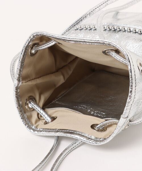 marco masi（マルコマージ）の「【MARCO MASI/マルコ・マージ】巾着　ショルダーバッグ　バケツバッグ　スタッズ（ショルダーバッグ・レディース・ブラック/アイボリー/シルバー・FREE）」の6枚目の写真