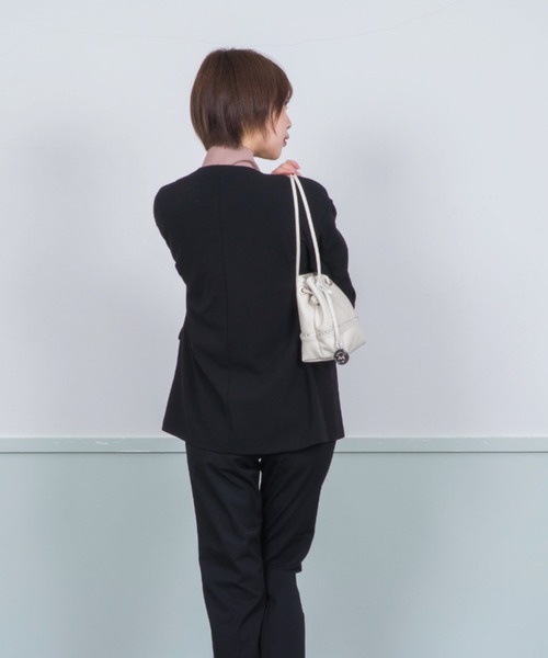 marco masi（マルコマージ）の「【MARCO MASI/マルコ・マージ】巾着　ショルダーバッグ　バケツバッグ　スタッズ（ショルダーバッグ・レディース・ブラック/アイボリー/シルバー・FREE）」の14枚目の写真