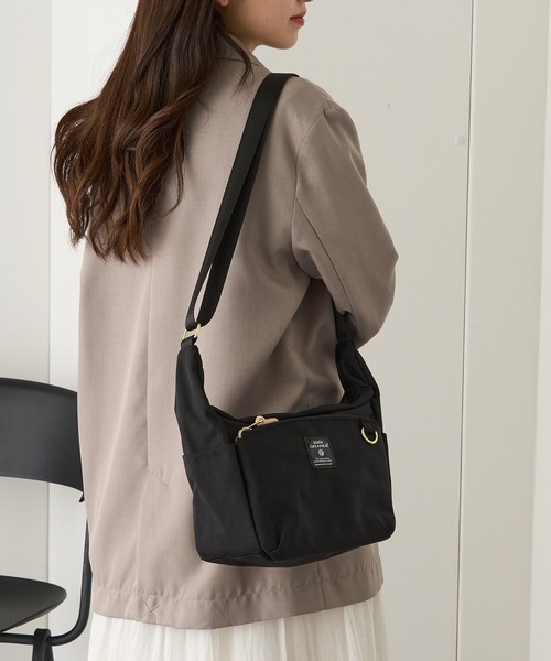 anello（アネロ）の「【anello】GTM0861 マートミニショルダー（ショルダーバッグ・レディース・グレイッシュベージュ/ブラック/グレー・FREE）」の12枚目の写真